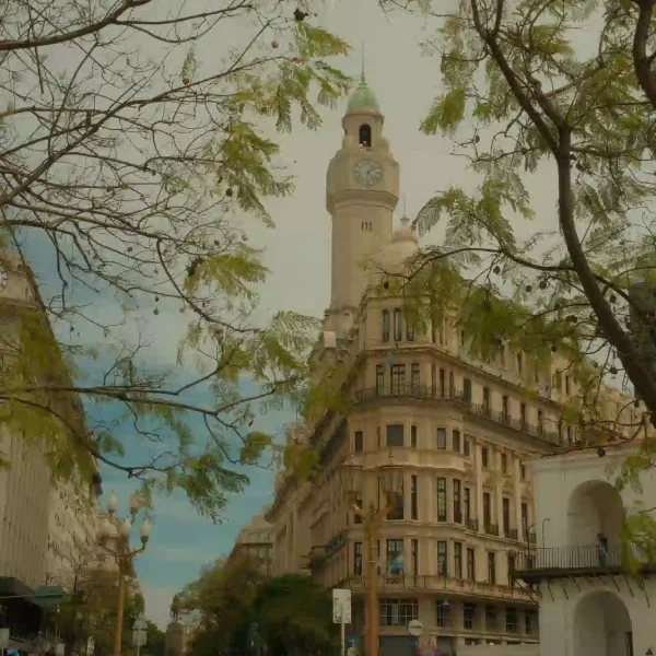 edificio antiguo en 9 de julio